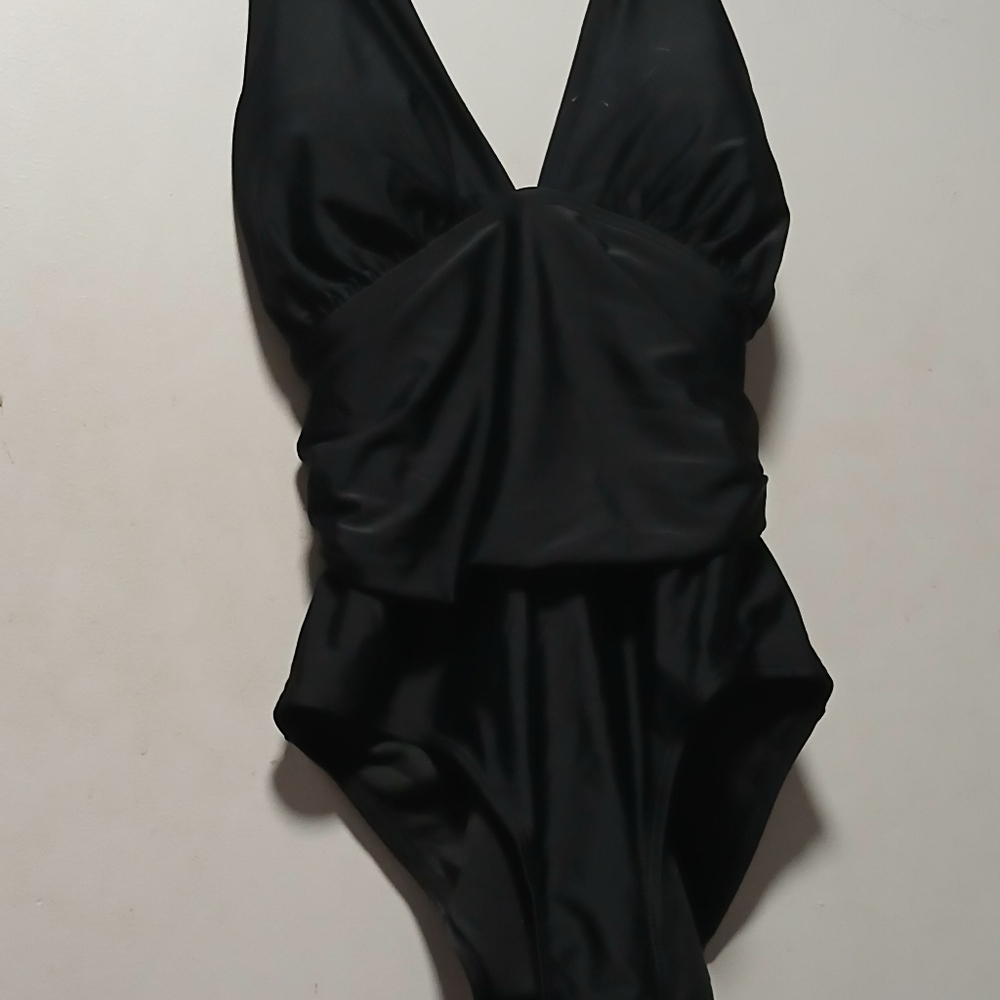 You Di an brand ladies black bathing suit. NWT. Size Large - Picture 4 of 15